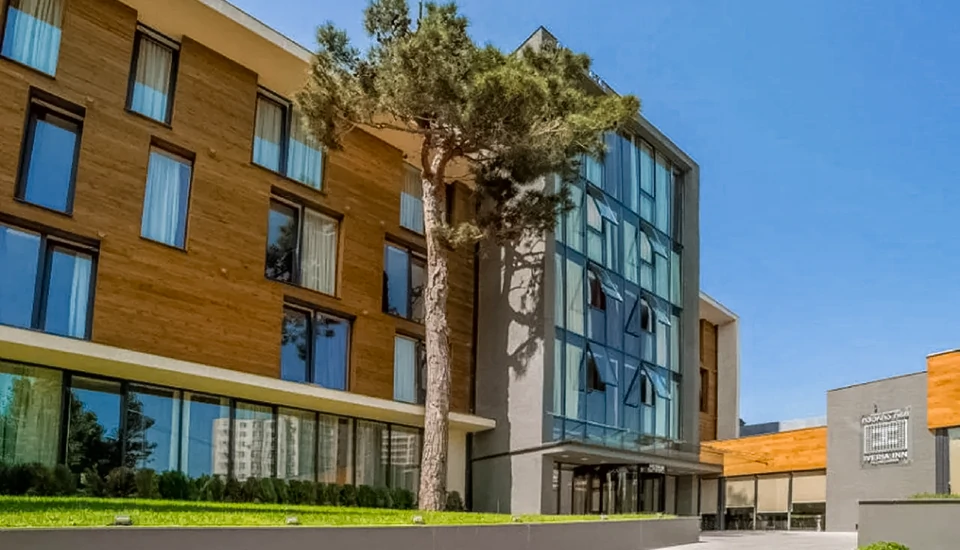 هتل ایوریا این تفلیس